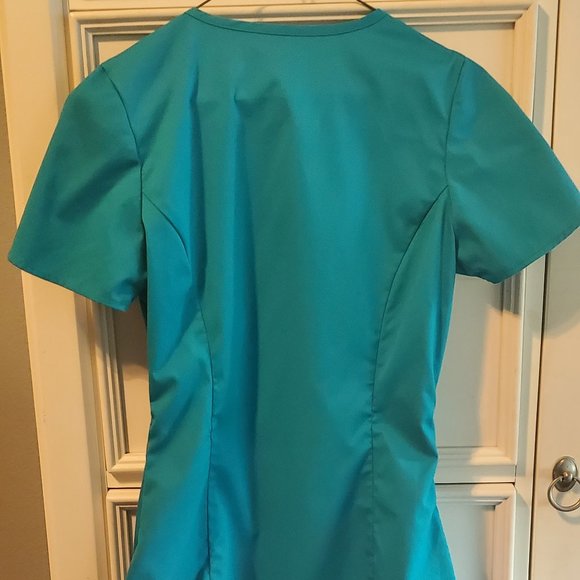 Jaanu Teal zipper scrub top- XS, like new - Picture 3 of 4